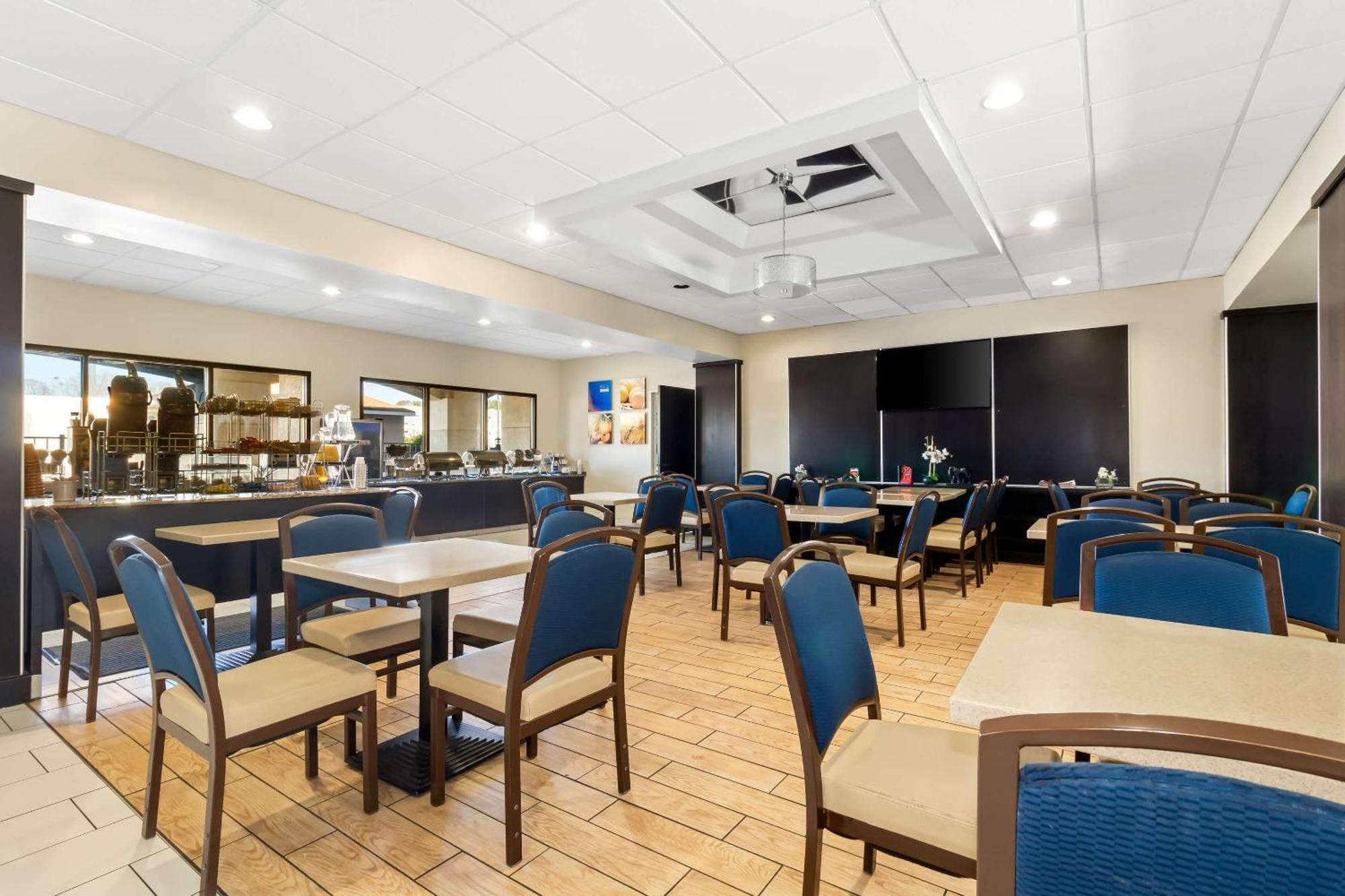 Comfort Suites Ламбертон Екстер'єр фото