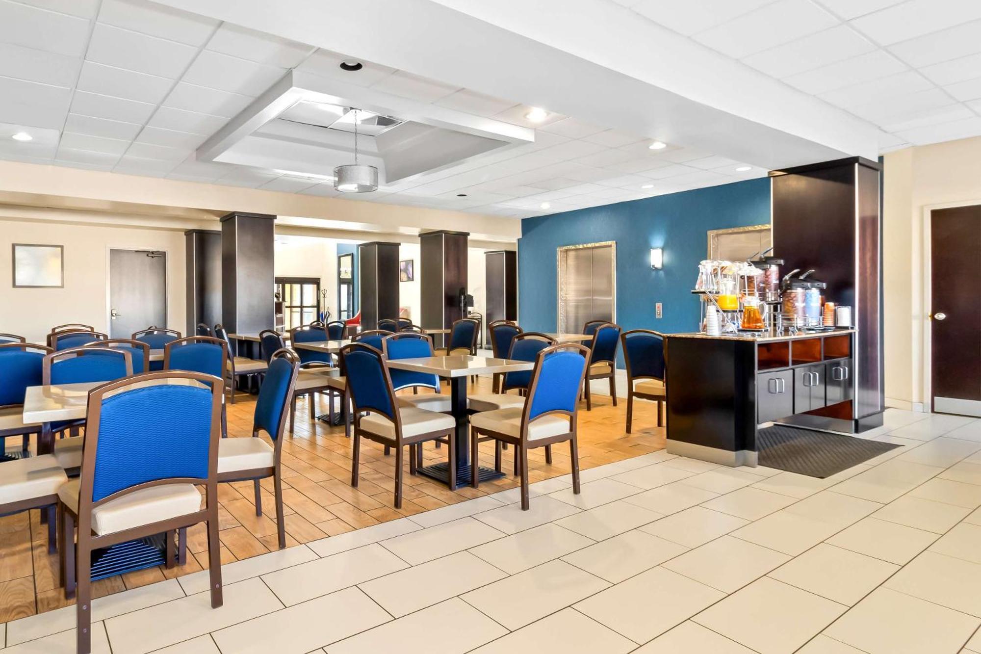 Comfort Suites Ламбертон Екстер'єр фото