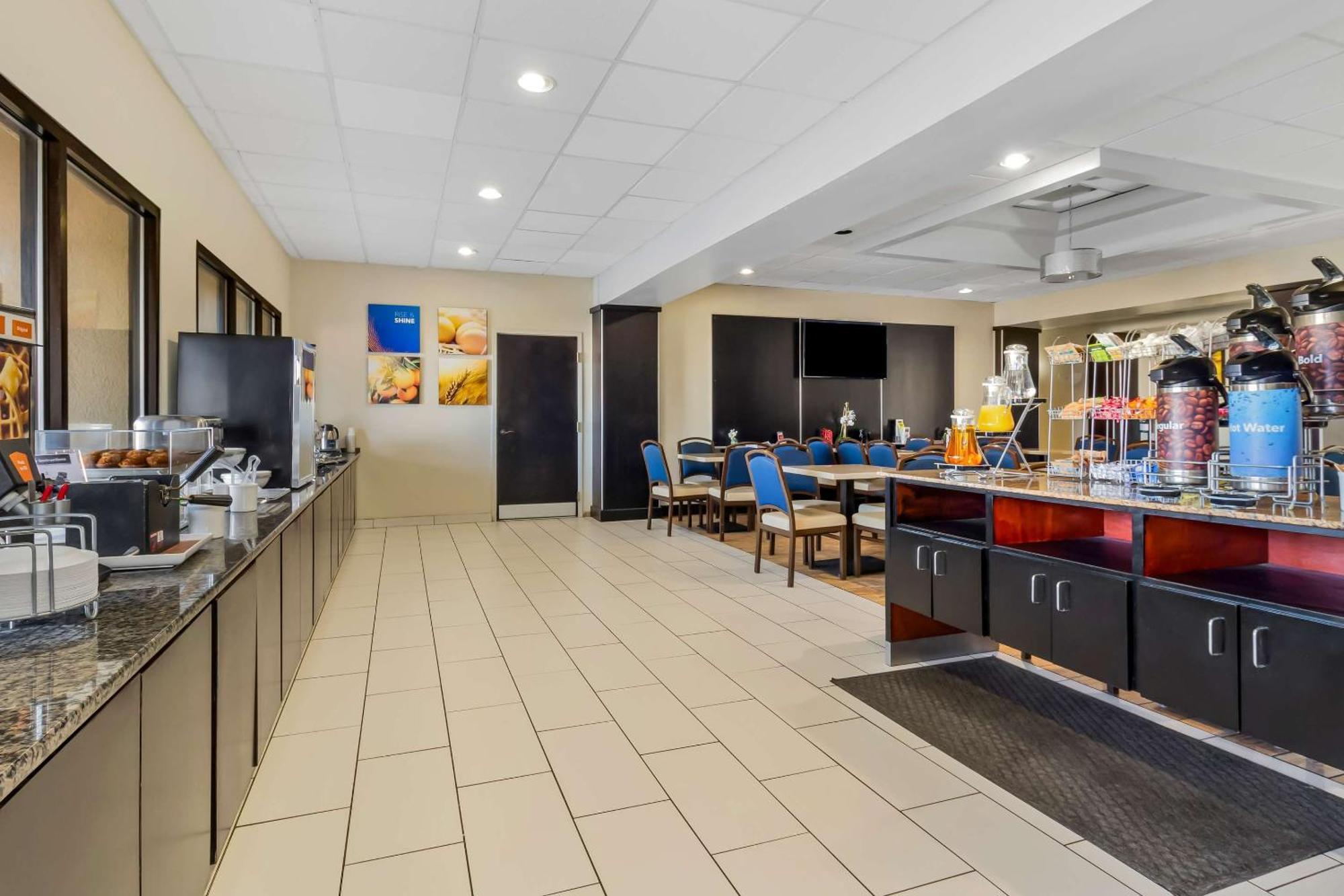 Comfort Suites Ламбертон Екстер'єр фото