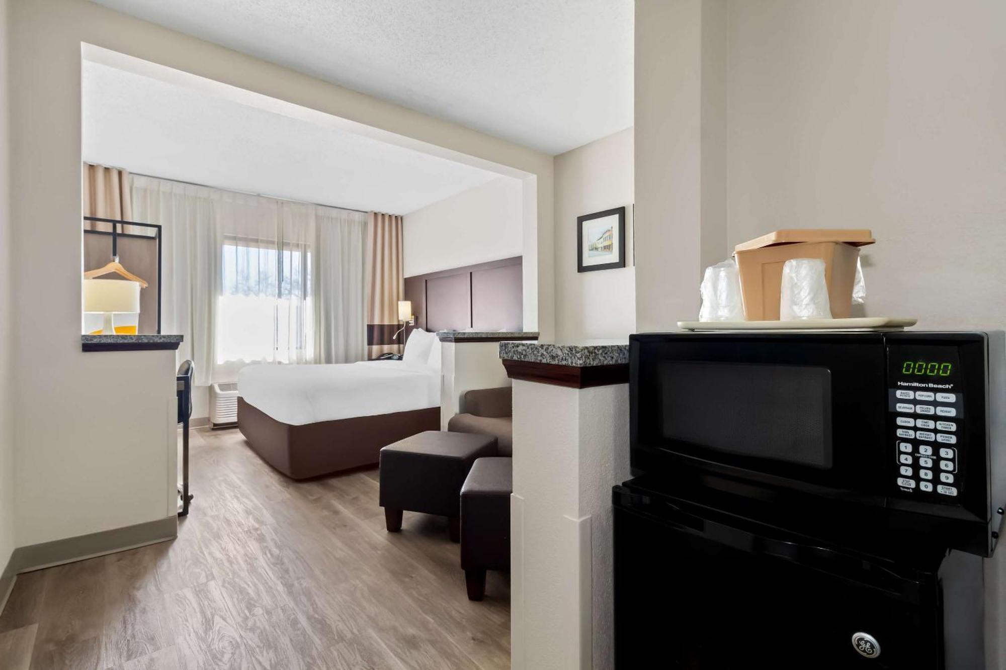 Comfort Suites Ламбертон Екстер'єр фото