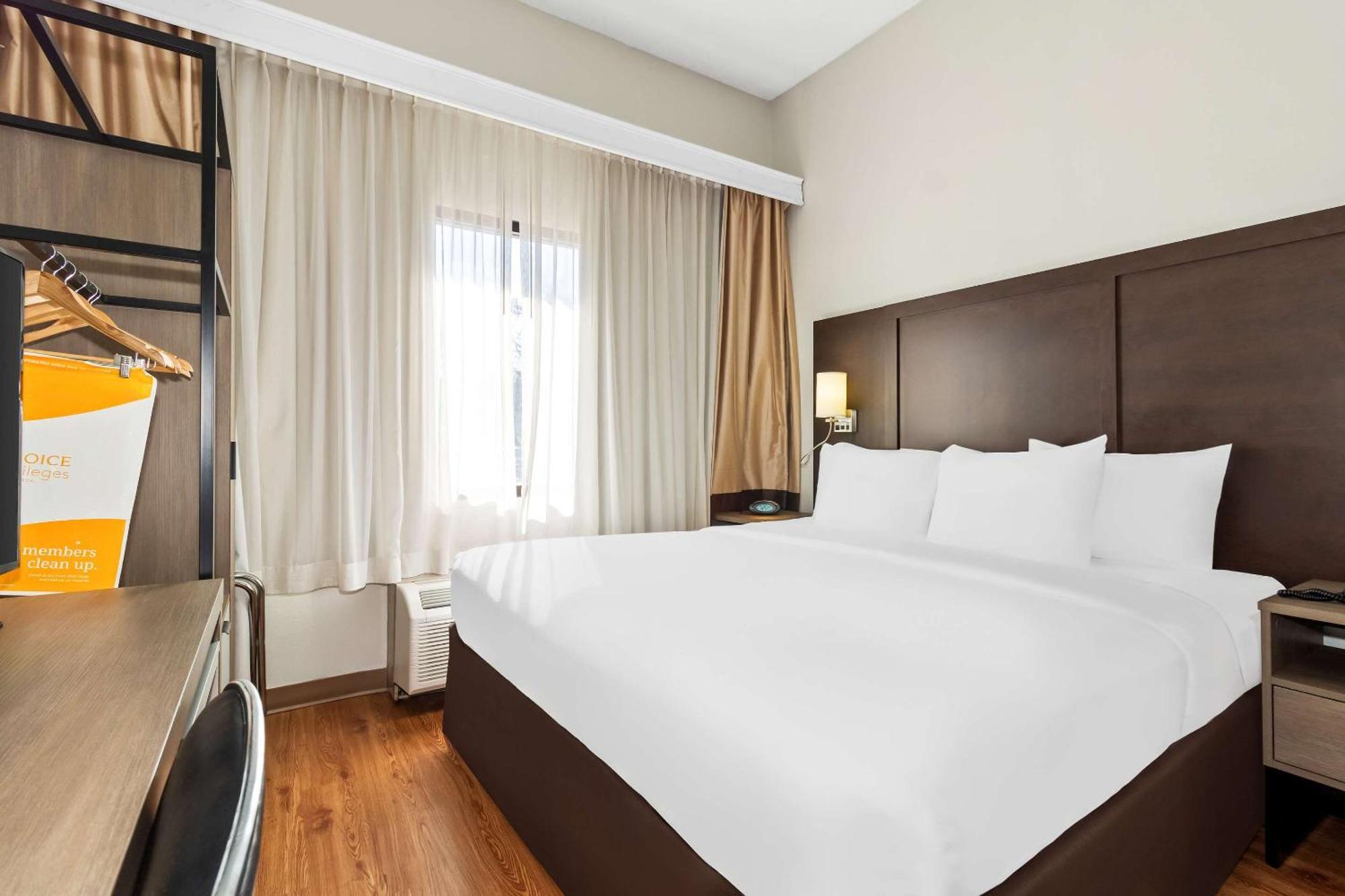 Comfort Suites Ламбертон Екстер'єр фото