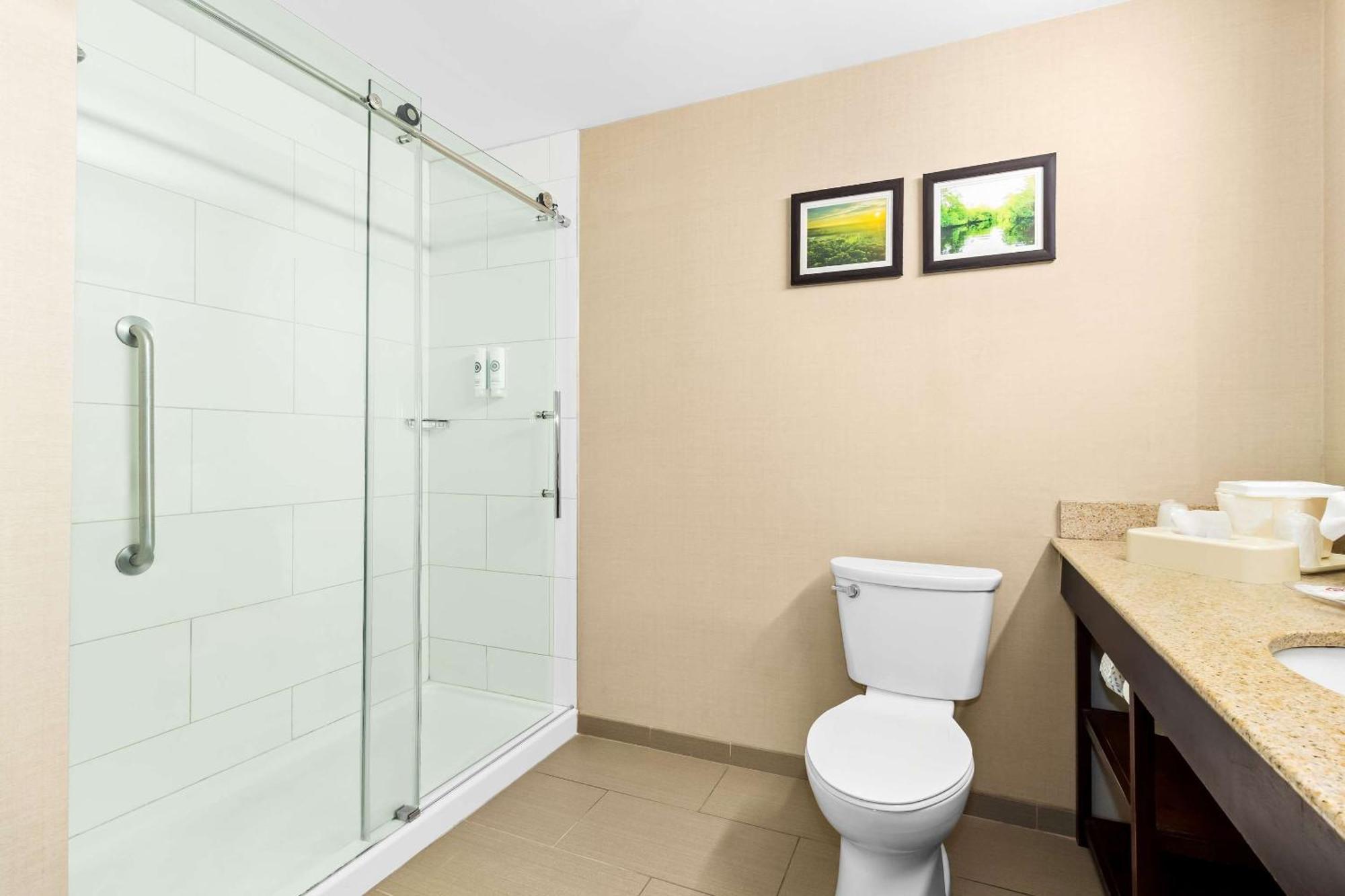 Comfort Suites Ламбертон Екстер'єр фото